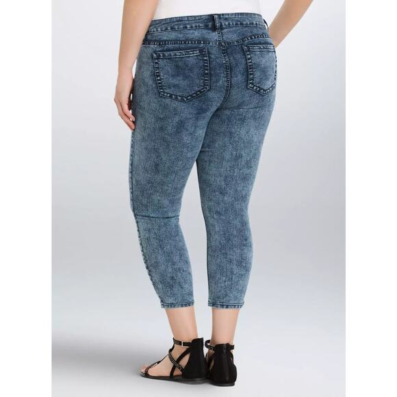Torrid Cropped Skinny Jeans Acid Wash Mid Rise Stretch Blue Women's Plus Size 26 - Picture 7 of 11